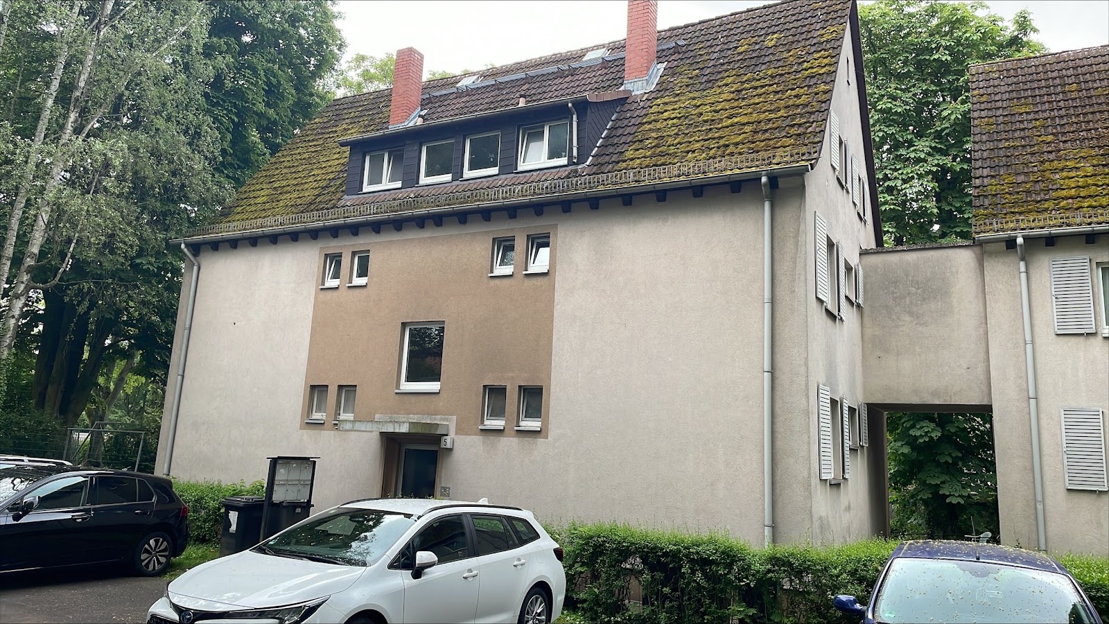 Gemütliche 2-Zimmer Wohnung mit Dachschrägen in Frankfurt Bergen-Enkheim - Foto 1