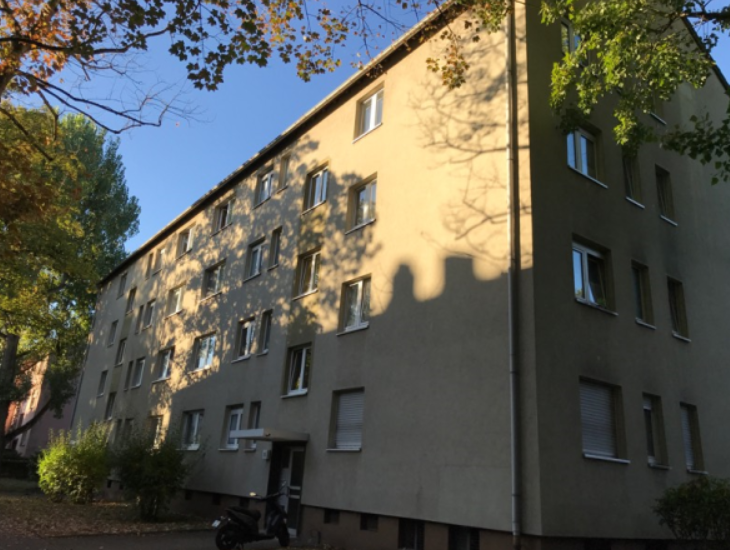 Praktische 2-Zimmer-Erdgeschosswohnung mit Balkon in Frankfurt - Eschersheim - Photo 2