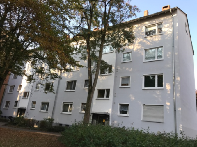 Zuhause in Frankfurt am Main: 3-Zimmer-Wohnung mit Balkon - Photo 1
