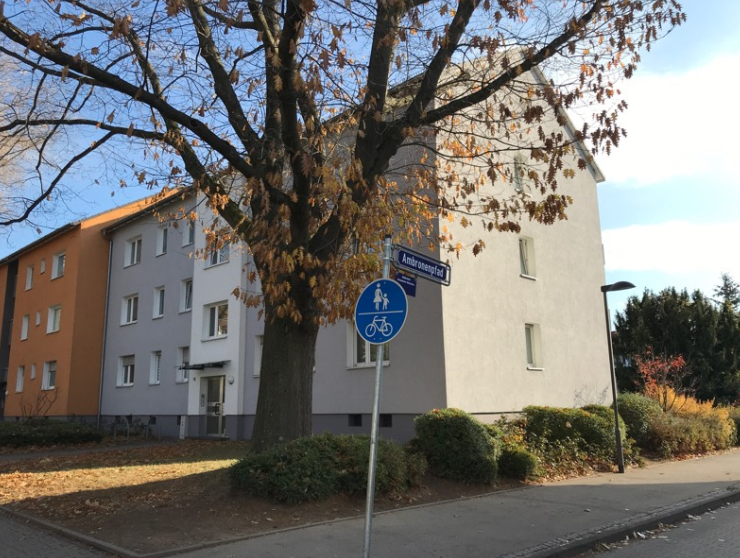 Zuhause in Frankfurt-Unterliederbach: 3-Zimmer-Wohnung mit Balkon und Keller - Foto 2