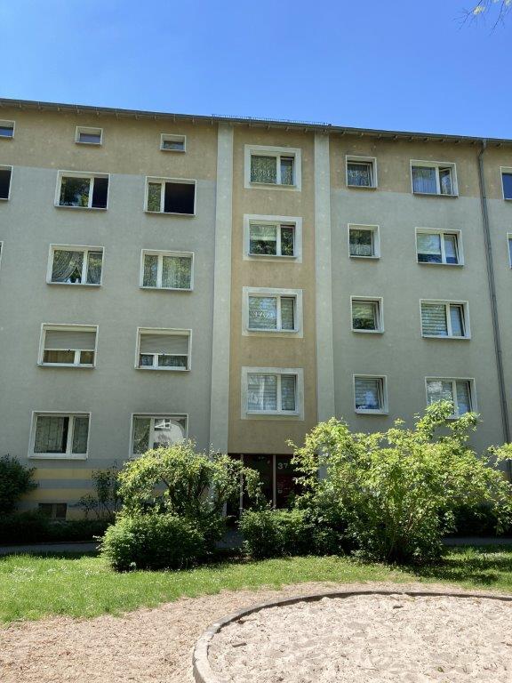 Gut geschnittene 3-Zimmer-Wohnung im 3. OG mit Loggia - Photo 2