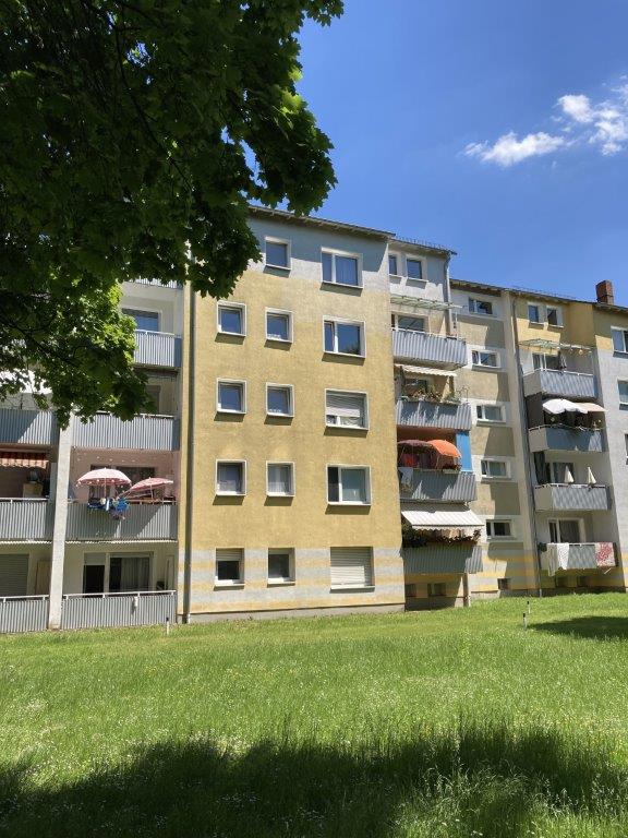 Gut geschnittene 3-Zimmer-Wohnung im 3. OG mit Loggia - Photo 2