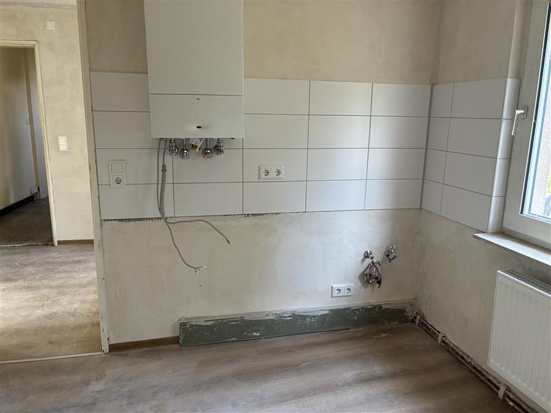 2-Zimmer-Erdgeschosswohnung mit frisch saniertem Badezimmer - Photo 1