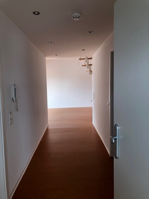Komfortable 3-Zimmer-Wohnung mit Keller und Balkon im Dachgeschoss - Photo 1