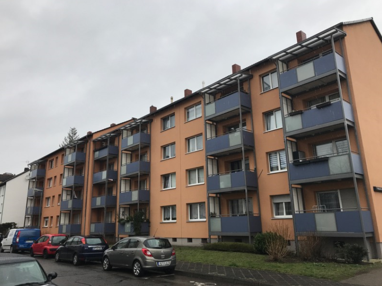 Helle 2-Zimmer-Wohnung mit Balkon im 3. Obergeschoss - Foto 2